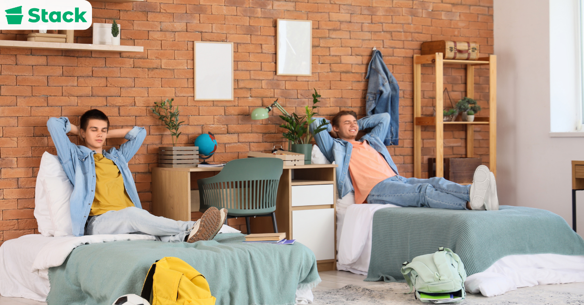 dorm room essentials for guys including twin xl bedding and pillows